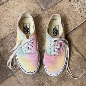 Girls/Ladies canvas multicolored lace up Van shoes size 6 in like new condition